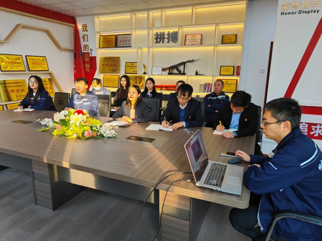 哈安建集團黨支部全面學習貫徹習近平總書記視察黑龍江期間重要(yào / yāo)講話指示精神！
